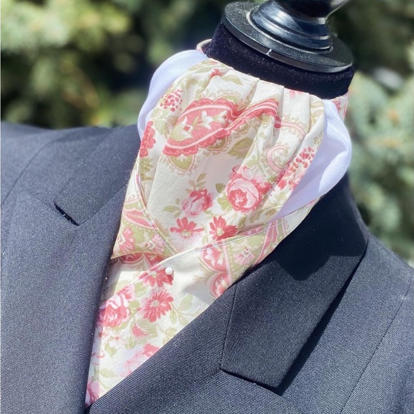 Pre Tied Equestrian Stock Tie - Picture 3 of 3